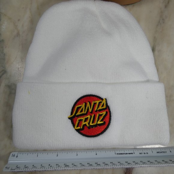 White knit beanie cap with Santa Cruz logo - Picture 7 of 8